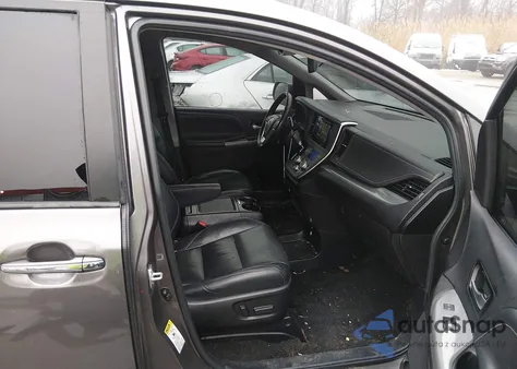 2016 Toyota Sienna Se 8 Passenger из США, поврежденный, VIN 5TDXK3DC7GS691775